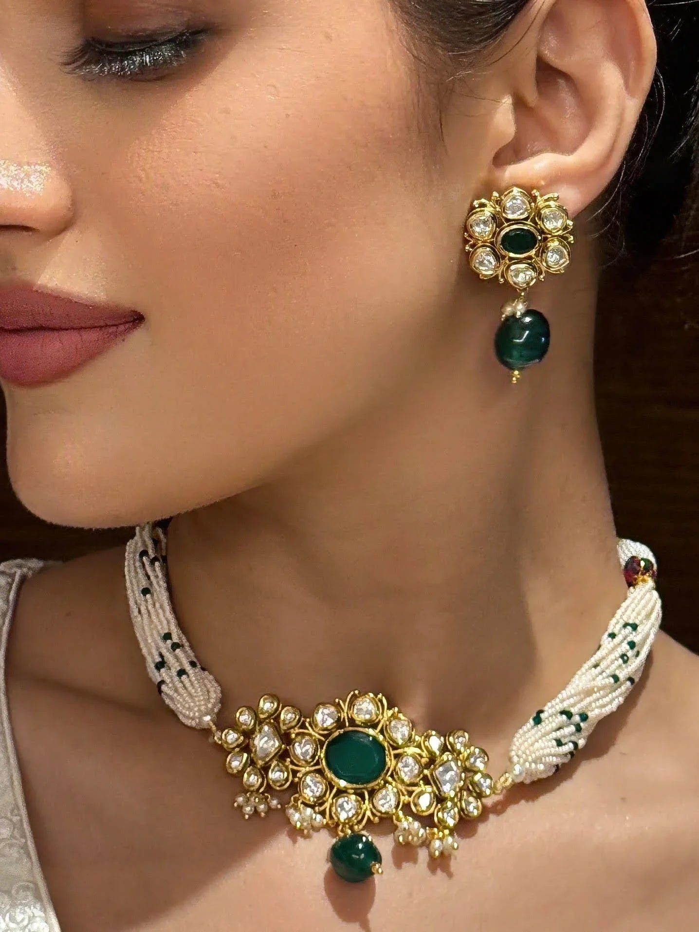 Discover the Elegance of Pearl Choker Necklaces